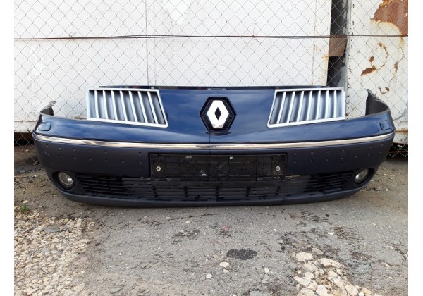Бампер передній Renault Vel Satis